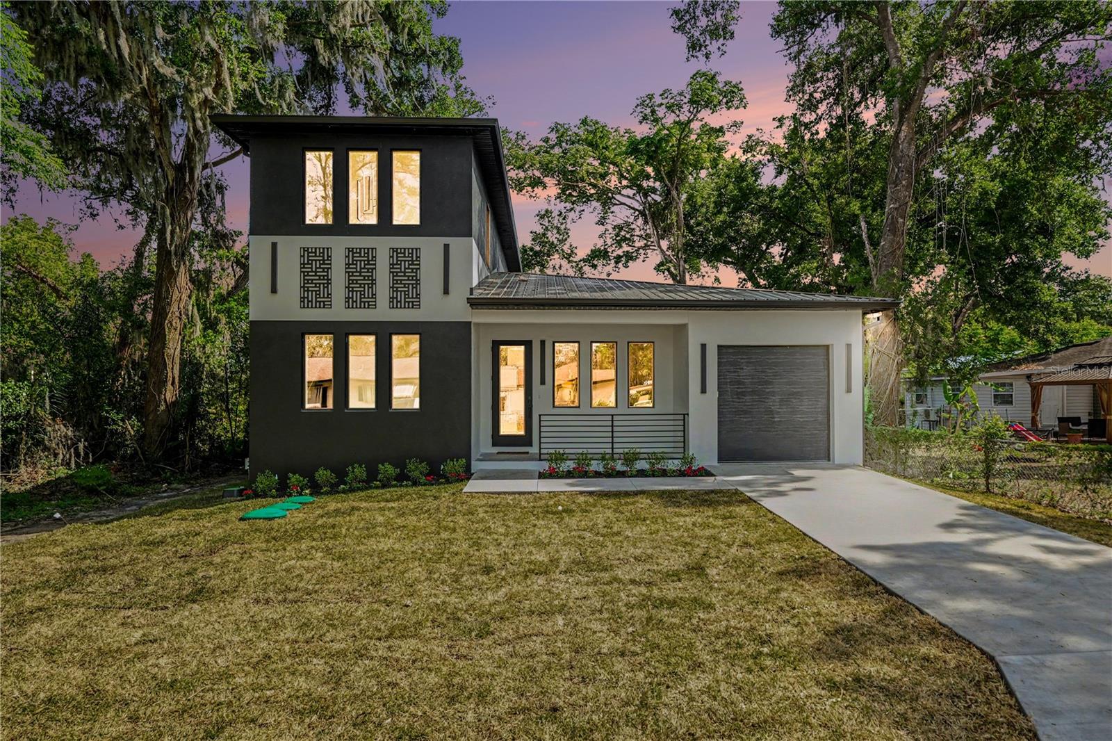2nd image of 105 Garland Ave, Seffner, FL 33584 | MLS# TB8500178