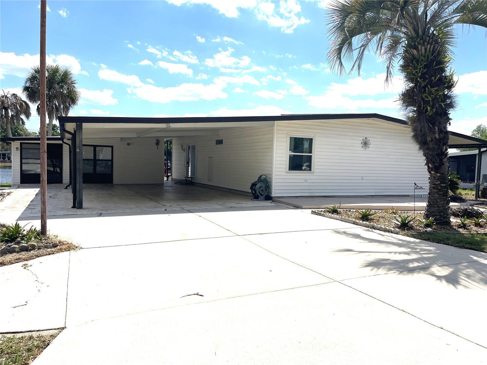 2nd image of 2 Grove Trail, Wildwood, FL 34785 | MLS# G5111337