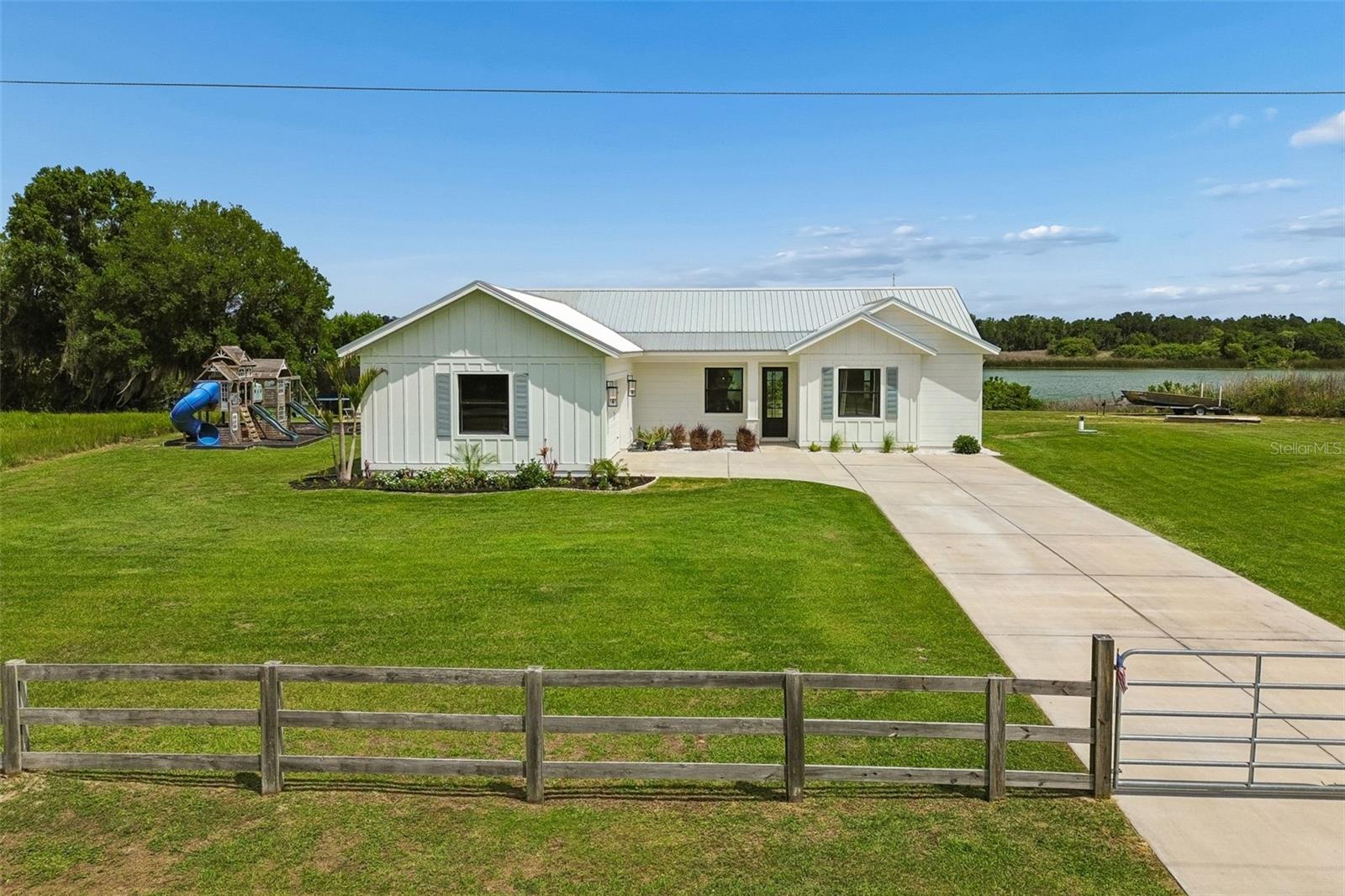 Homes for sale in Fort Meade, FL | 1980 Old Brewster Rd, Fort Meade, FL 33841 | MLS# TB8500358