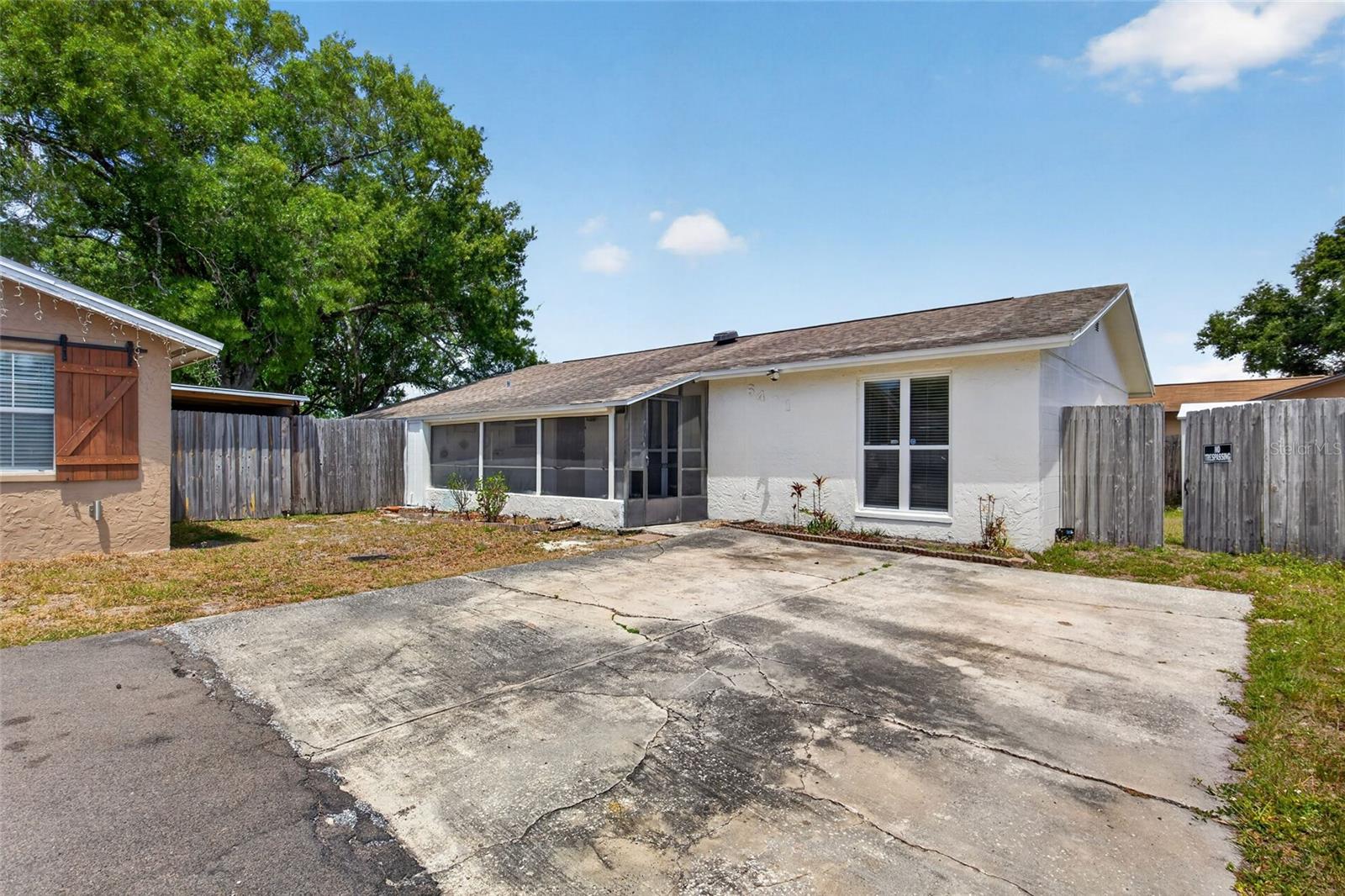 Homes for sale in Tampa, FL | 6401 Regatta Ct, Tampa, FL 33634 | MLS# TB8500876