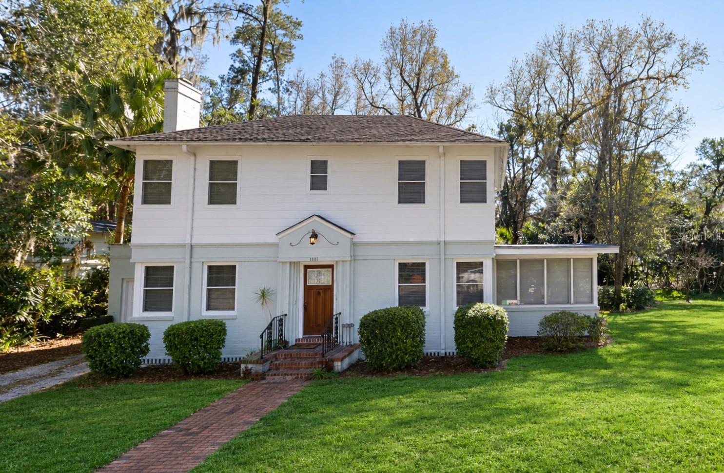 Homes for sale in Gainesville, FL | 2721 Sw 3rd Pl, Gainesville, FL 32607 | MLS# GC539726