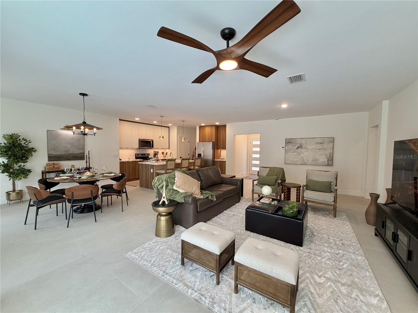 2nd image of 5813 Regent Rd, Venice, FL 34293 | MLS# O6402283