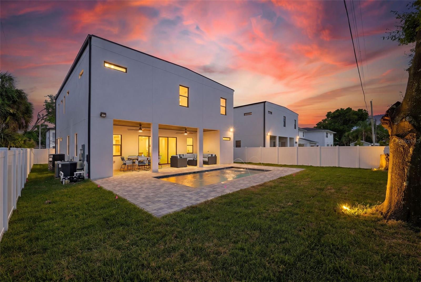 3rd image of 2308 N Elcoe Dr, Tampa, FL 33603 | MLS# TB8501953