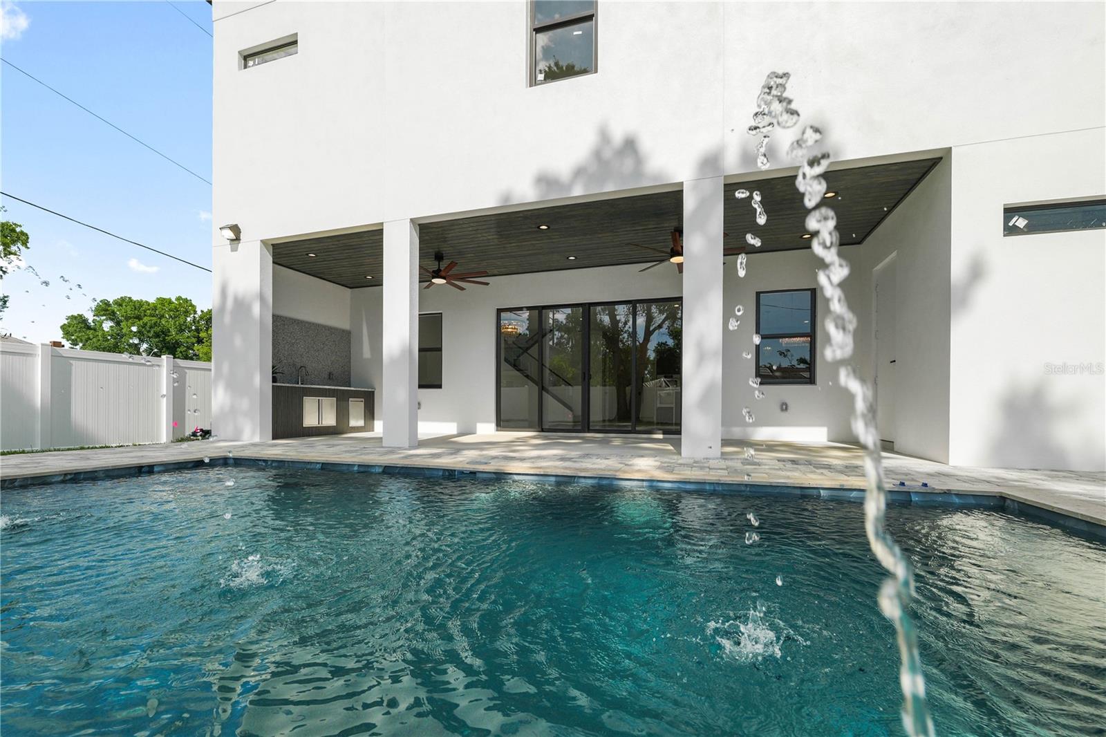 4th image of 2308 N Elcoe Dr, Tampa, FL 33603 | MLS# TB8501953