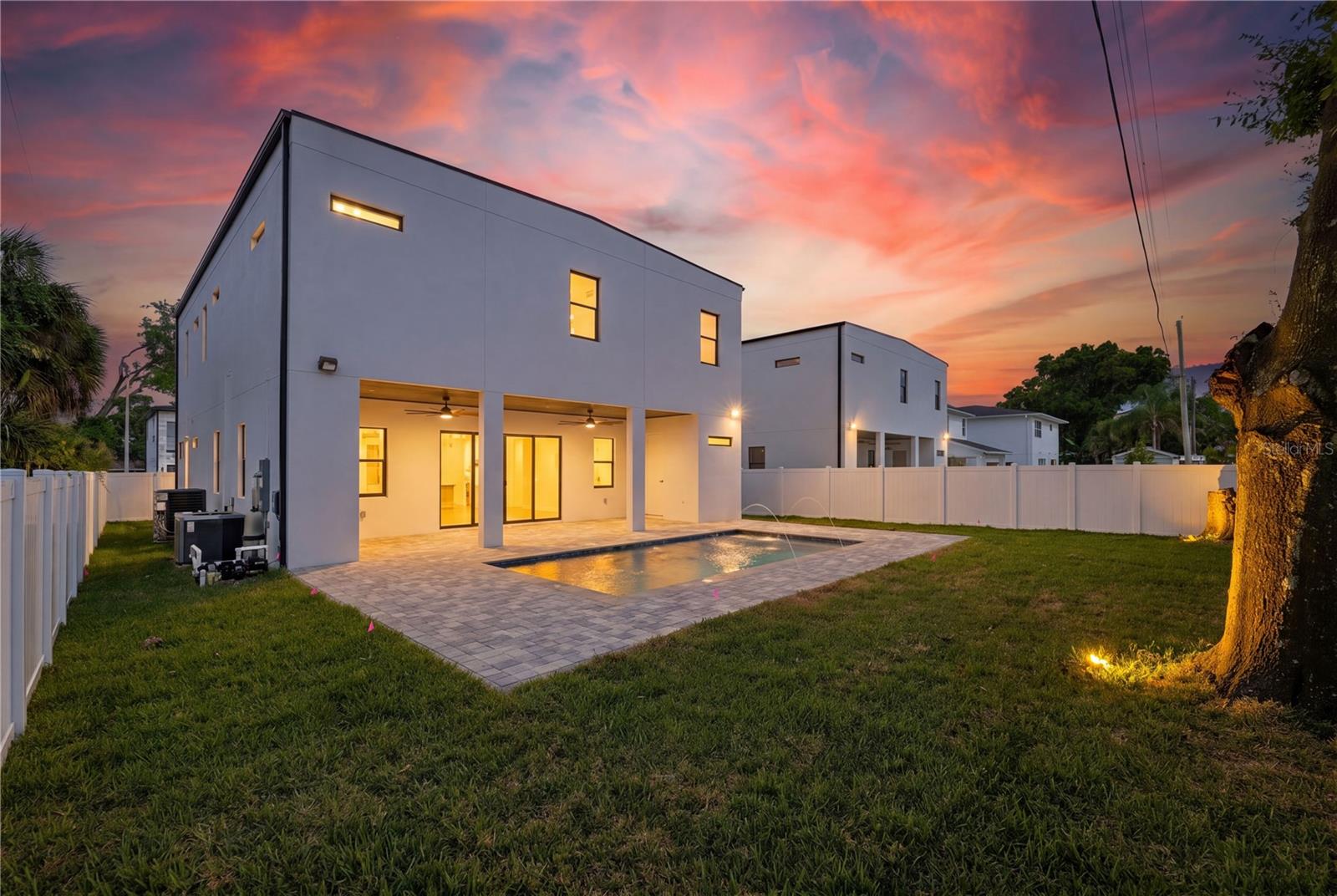 56th image of 2308 N Elcoe Dr, Tampa, FL 33603 | MLS# TB8501953