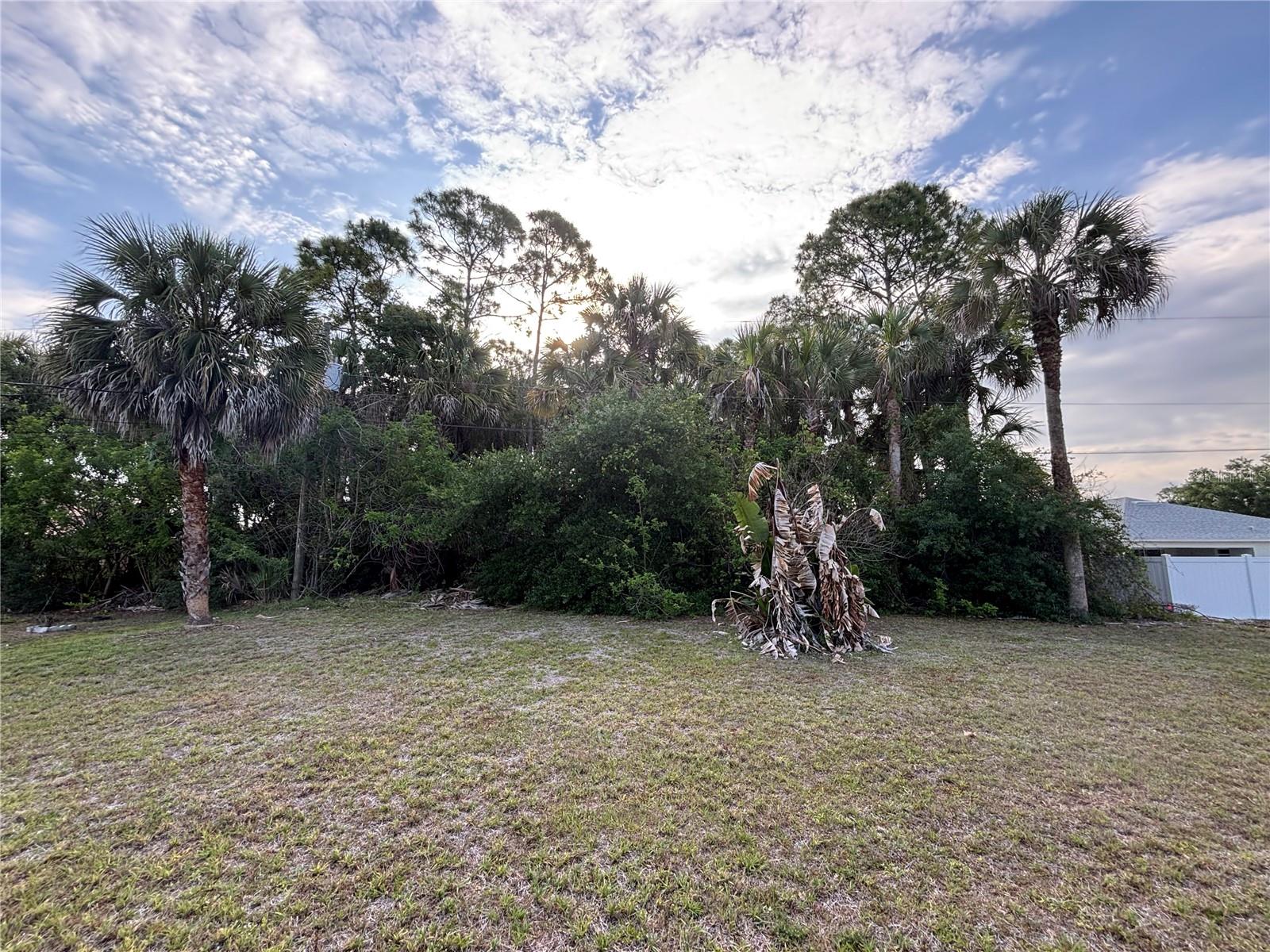 4th image of 556 Burlington Ave Ne, Palm Bay, FL 32907 | MLS# S5148667