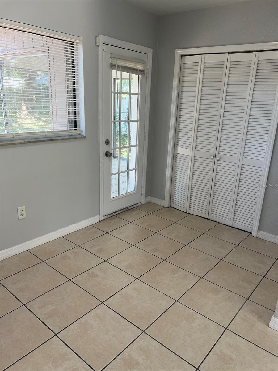 4th image of 1427 Pleasant Pl, Lakeland, FL 33801 | MLS# TB8501958
