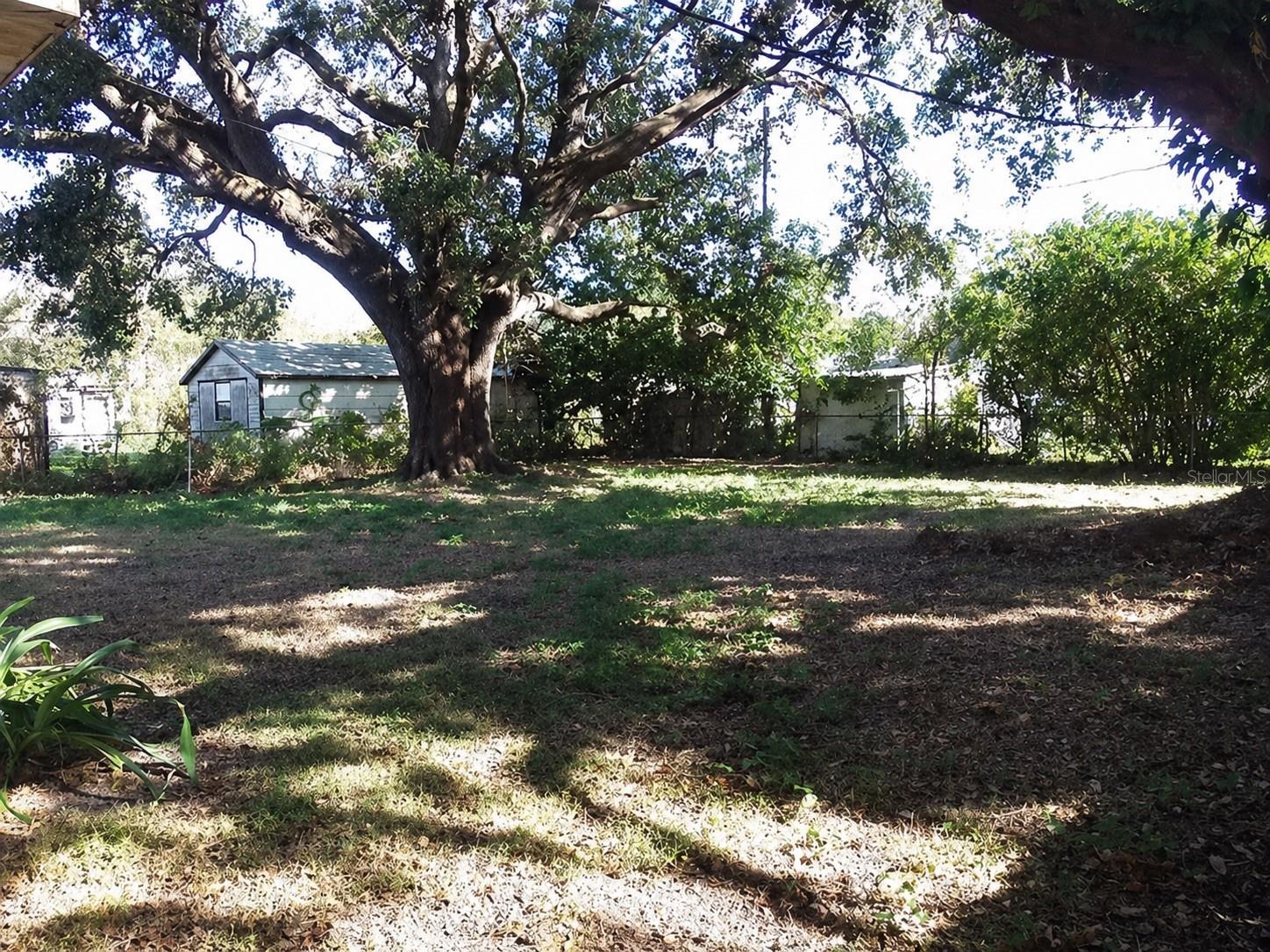 12th image of 1427 Pleasant Pl, Lakeland, FL 33801 | MLS# TB8501958