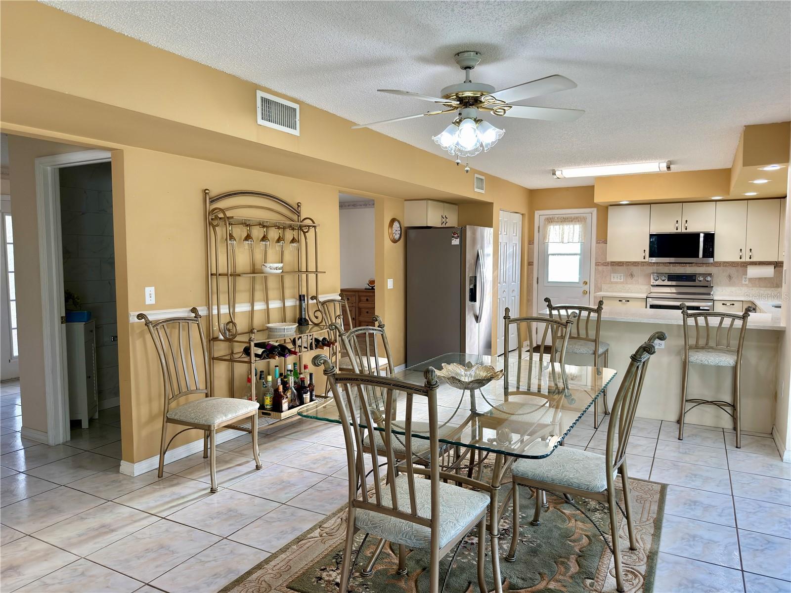 4th image of 1702 Sunkissed Dr, Tarpon Springs, FL 34689 | MLS# TB8502362