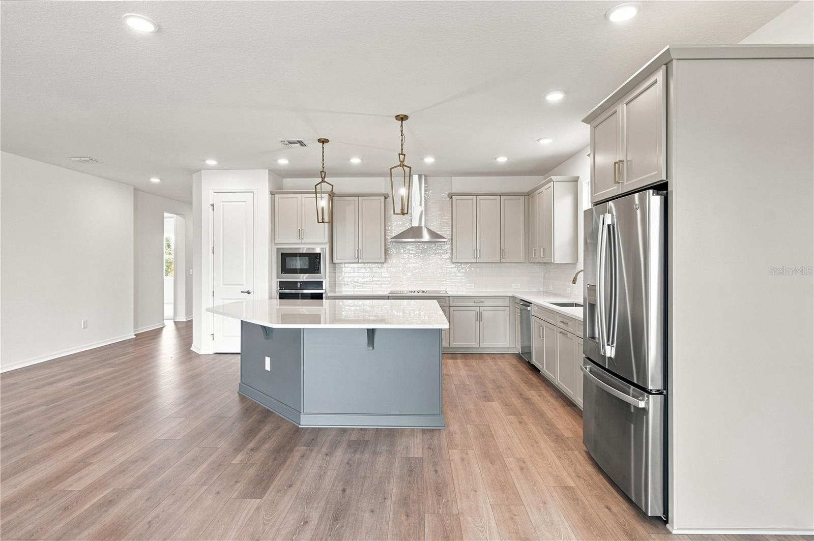 3rd image of 5033 Orinoco Ln, Saint Cloud, FL 34771 | MLS# TB8502658