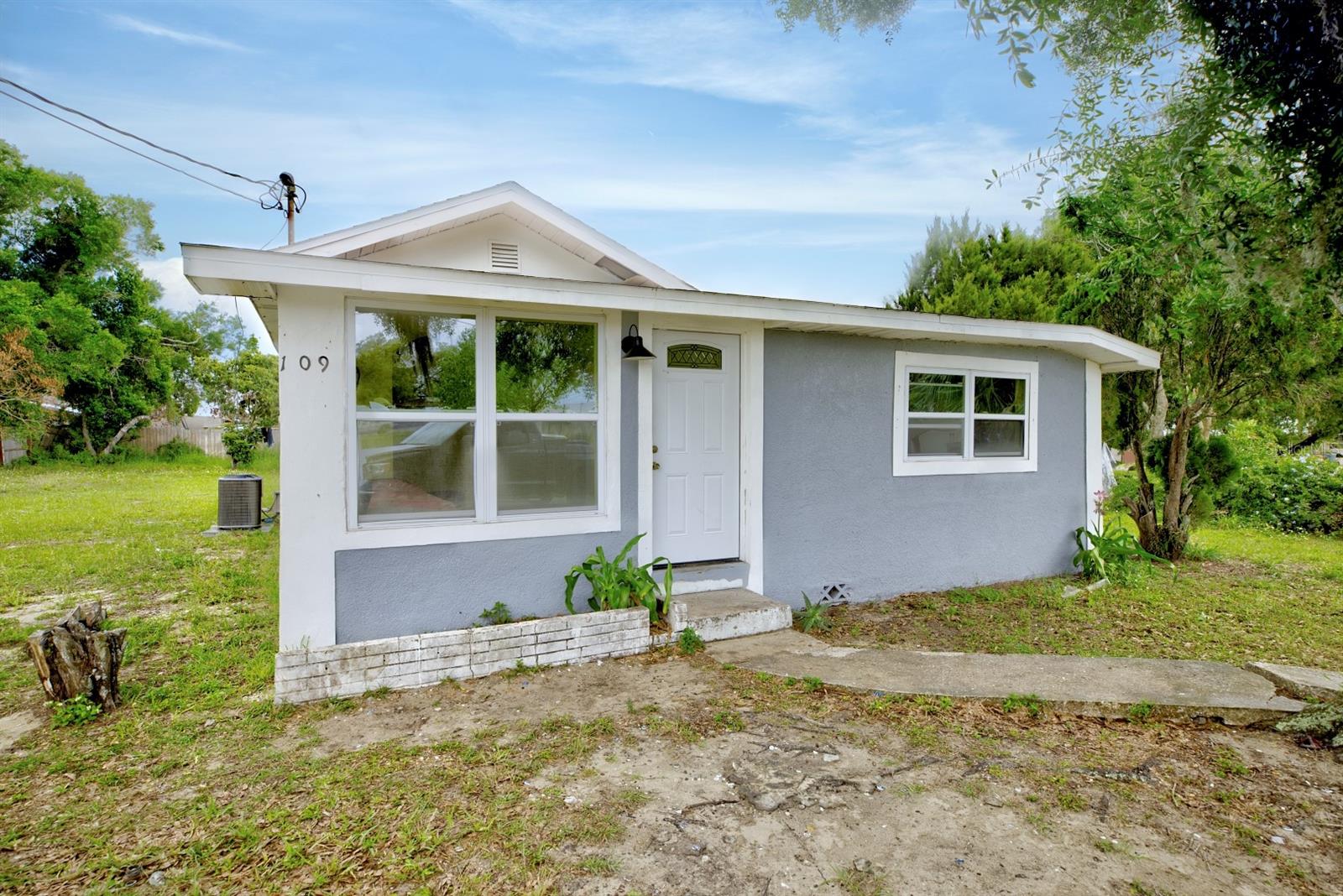 Homes for sale in Avon Park, FL | 109 S Anoka Ave, Avon Park, FL 33825 | MLS# C7525480