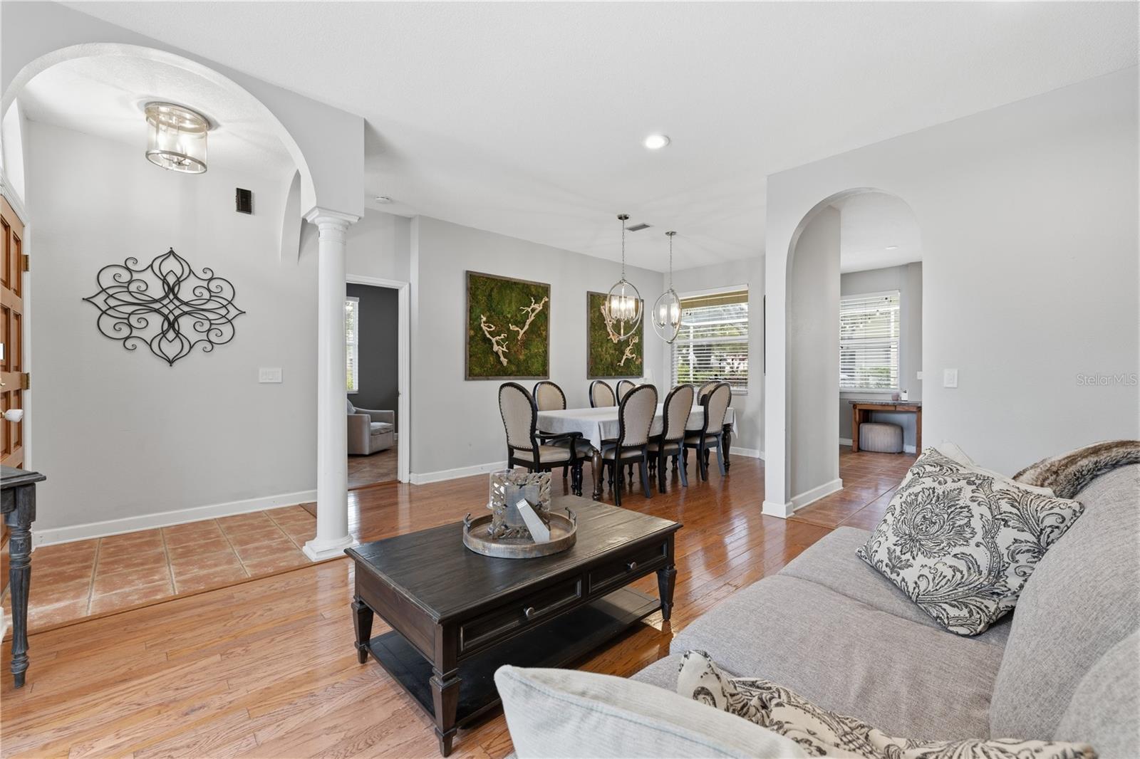 4th image of 9302 Heritage Oak Ct, Tampa, FL 33647 | MLS# TB8503134