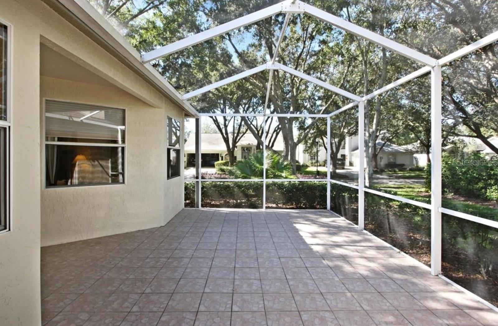 24th image of 9302 Heritage Oak Ct, Tampa, FL 33647 | MLS# TB8503134