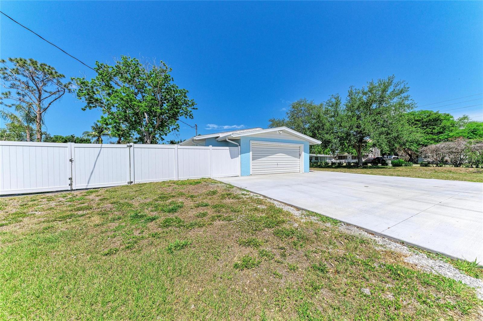 46th image of 2401 10th St W, Palmetto, FL 34221 | MLS# TB8503516
