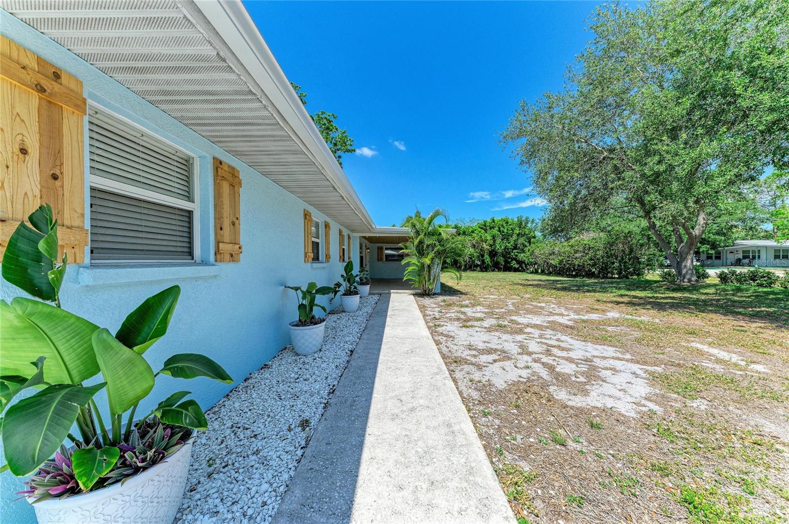 4th image of 2401 10Th St W, Palmetto, FL 34221 | MLS# TB8503516