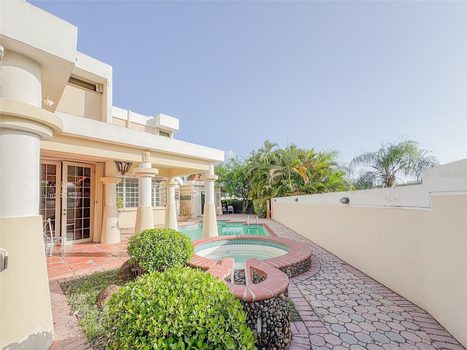 Homes for sale in San Juan, PR | 21 Pque Tivoli | Paseo Del Parque, San Juan, PR 00926 | MLS# PR9121051