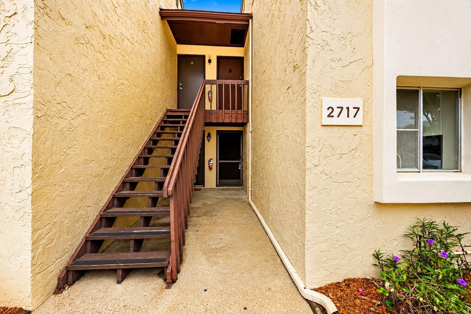 Homes for sale in Sarasota, FL | 2717 Hidden Lake Blvd #B, Sarasota, FL 34237 | MLS# A4692533