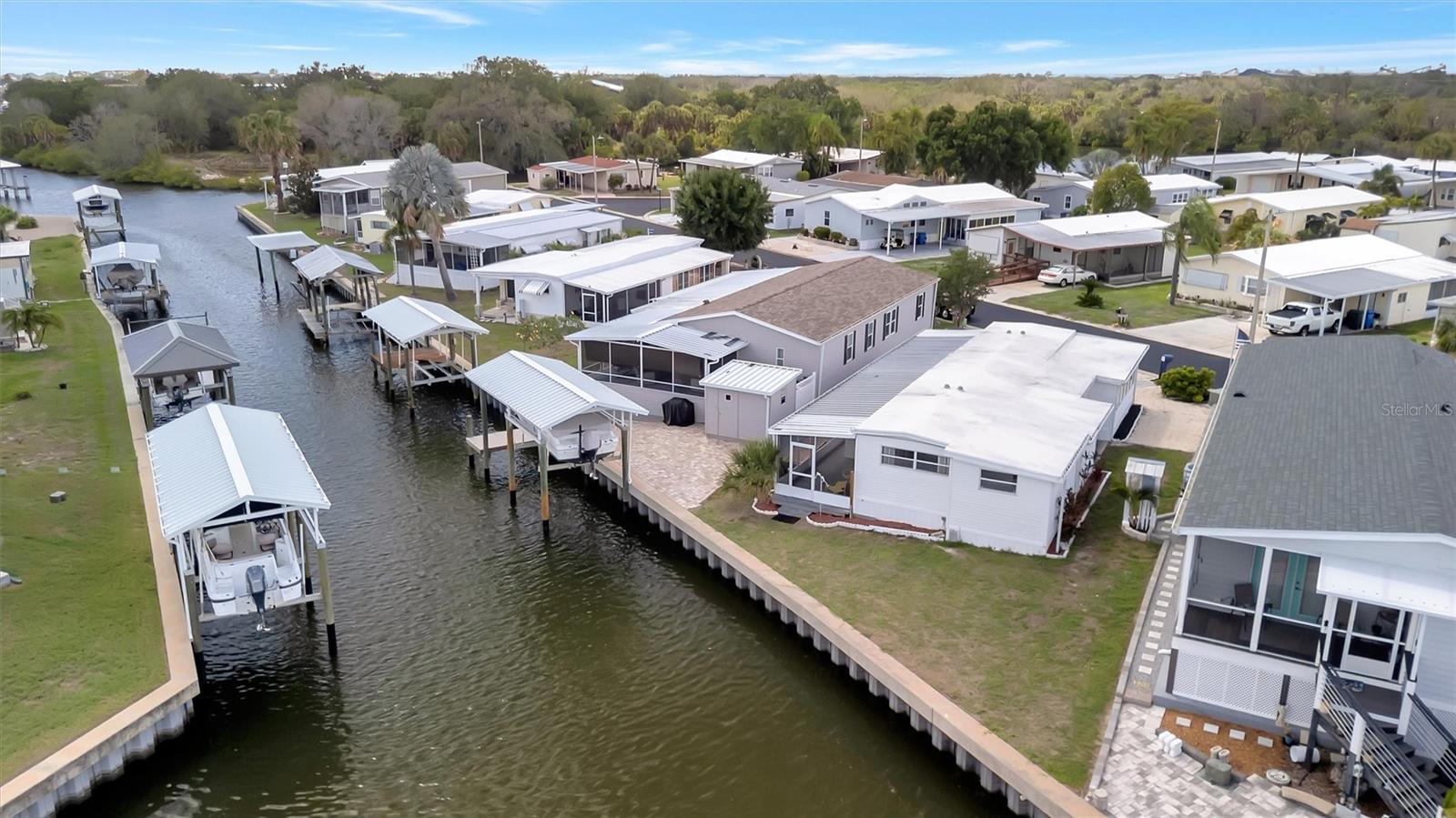 Homes for sale in Apollo Beach, FL | 162 S Saint Thomas Cir, Apollo Beach, FL 33572 | MLS# TB8505246