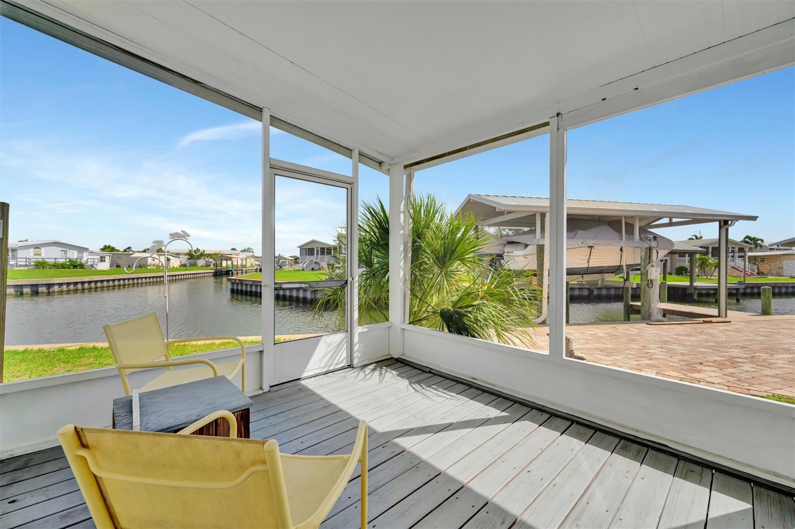 Homes for sale in Apollo Beach, FL | 162 S Saint Thomas Cir, Apollo Beach, FL 33572 | MLS# TB8505246