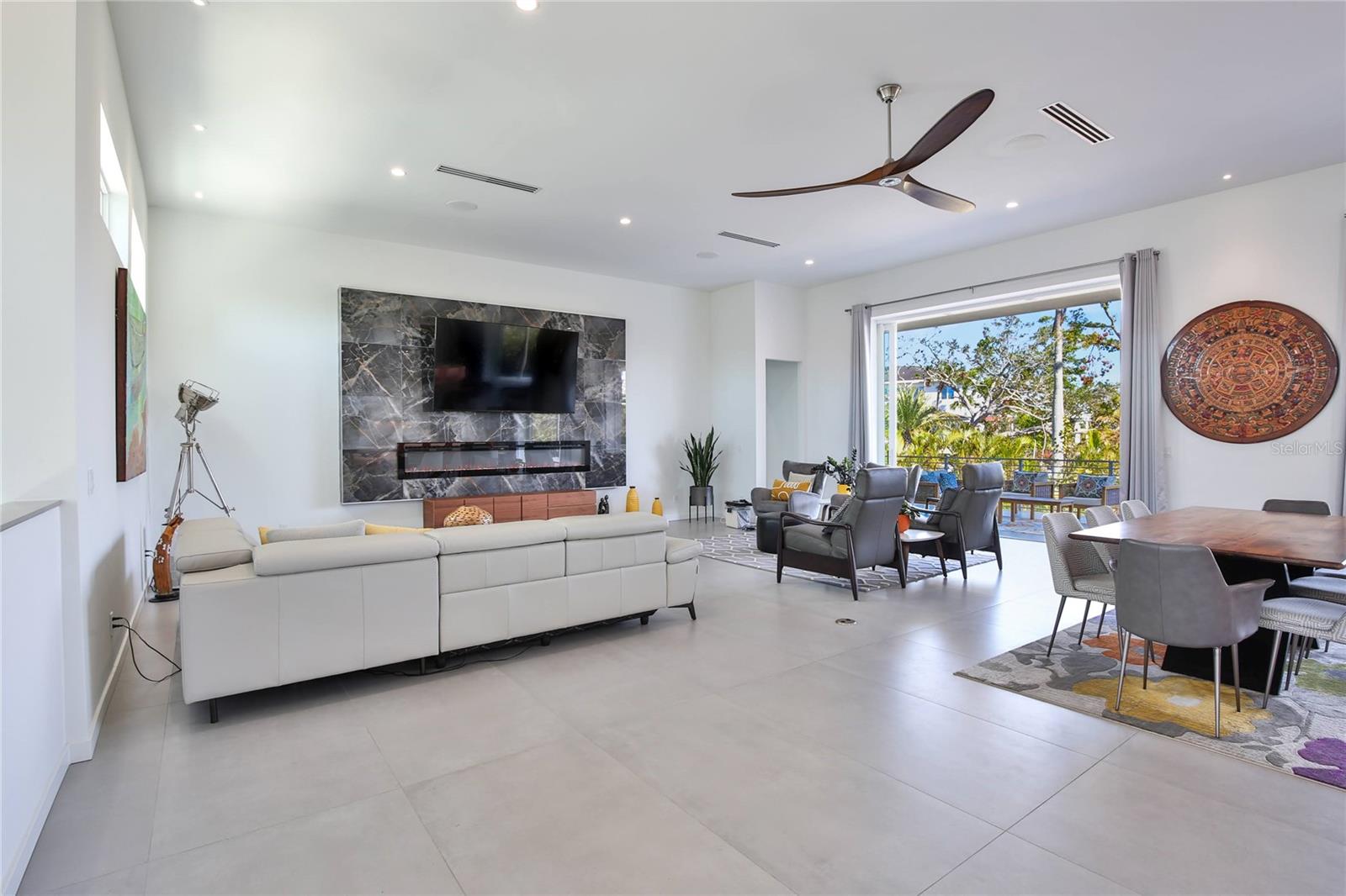 Photo 5 of Single family home for sale at 3939 Higel Ave, Sarasota, FL 34242 | MLS# A4692589 | Listing updated on 2026-05-06