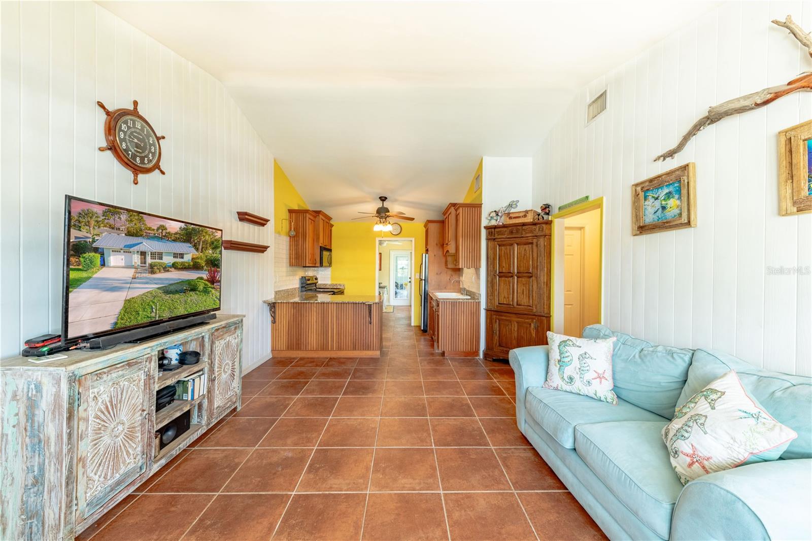 2nd image of 316 Alba St E, Venice, FL 34285 | MLS# R4911237