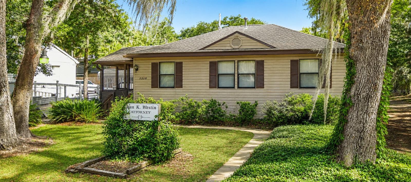 Homes for sale in Gainesville, FL | 1215 Nw 12th Ave, Gainesville, FL 32601 | MLS# GC540191