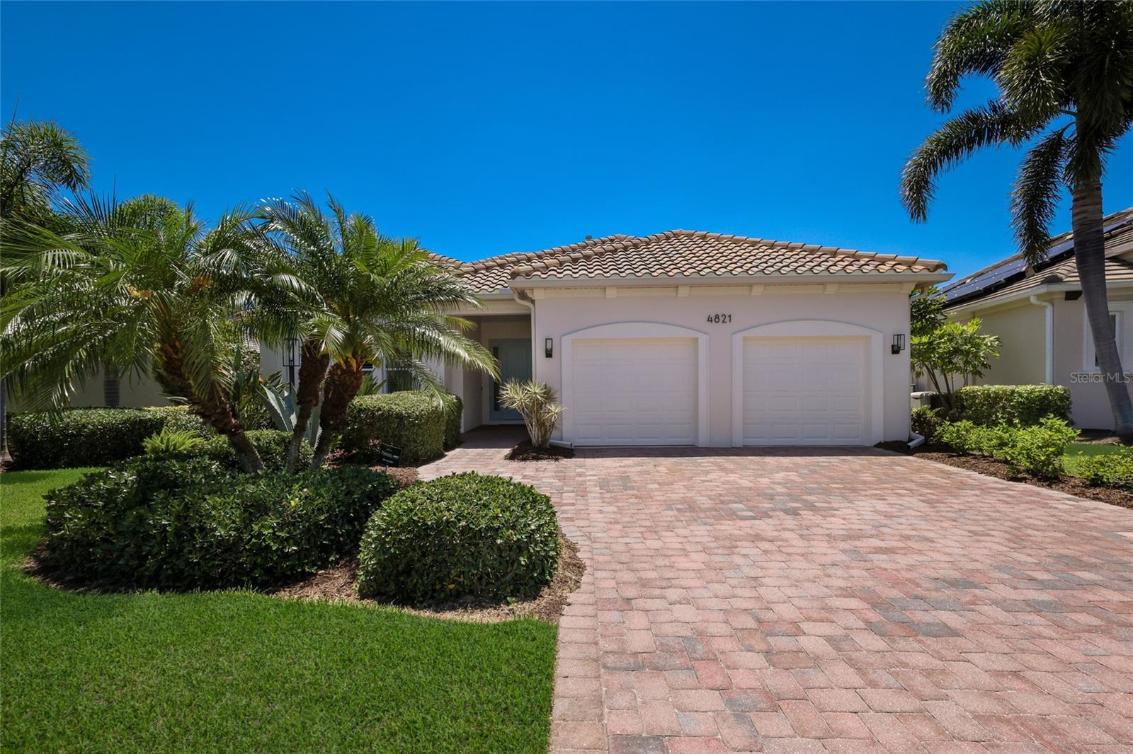 2nd image of 4821 Royal Dornoch Cir, Bradenton, FL 34211 | MLS# A4693239