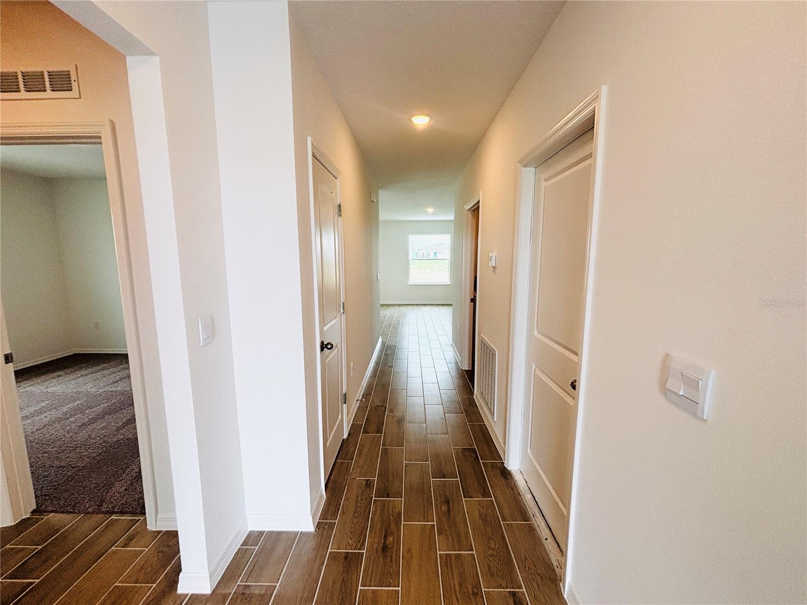 3rd image of 616 Broadoak Dr, Dundee, FL 33838 | MLS# O6406942