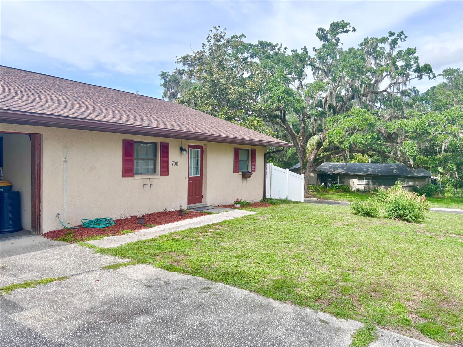 Homes for sale in Inverness, FL | 700 W Dampier St, Inverness, FL 34450 | MLS# W7885681