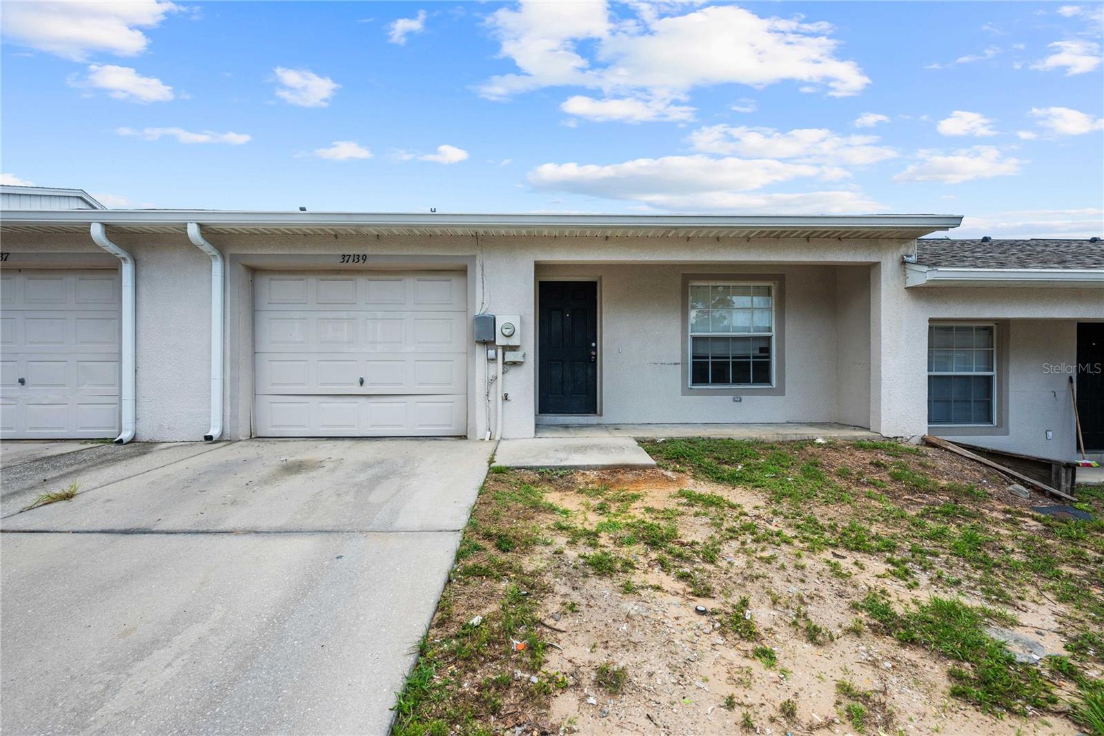 Homes for sale in Dade City, FL | 37139 Grassy Hill Ln, Dade City, FL 33525 | MLS# TB8507712