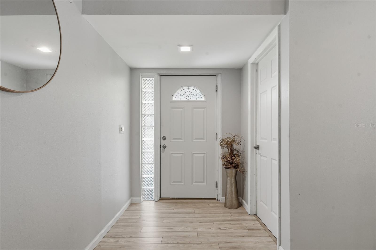 3rd image of 1634 Dale Cir N, Dunedin, FL 34698 | MLS# TB8509203