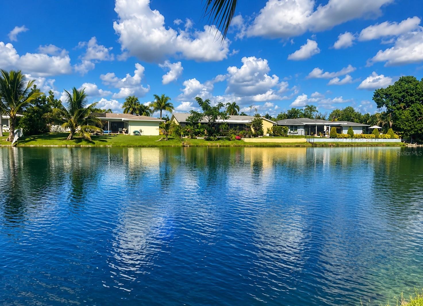 3rd image of 7551 Sw 42Nd Pl, Davie, FL 33314 | MLS# O6409135
