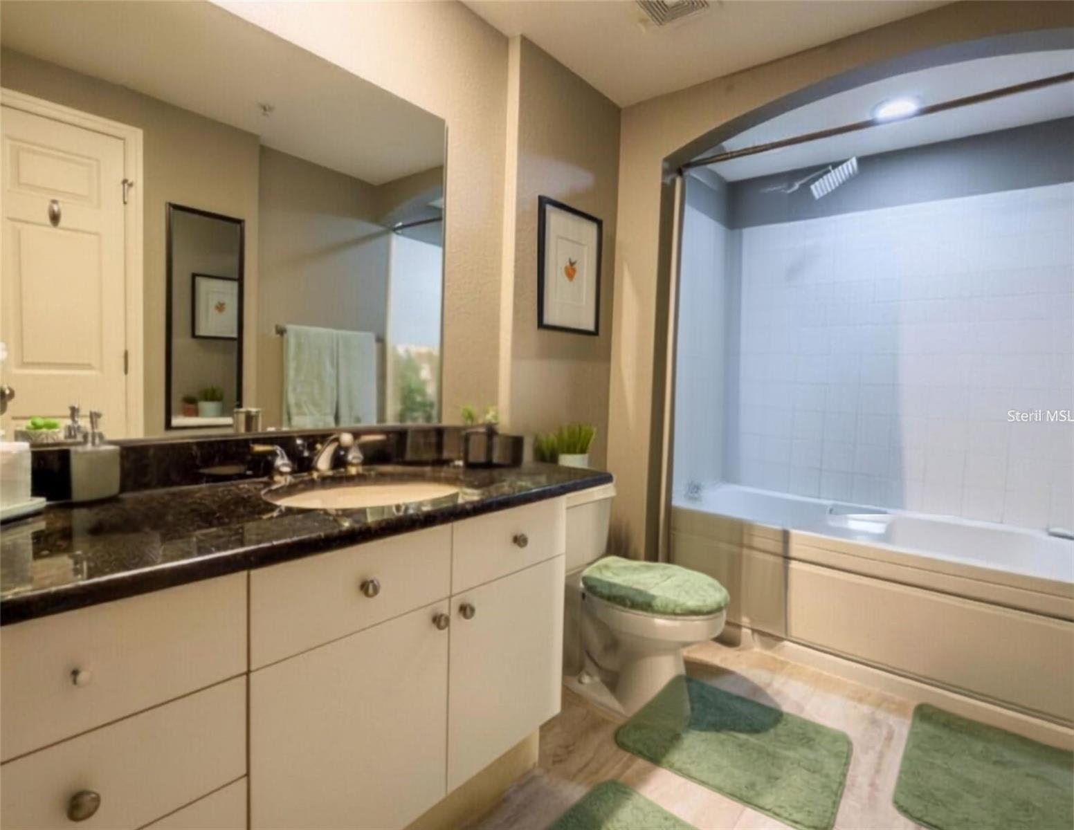5th image of 322 E Central Blvd #714, Orlando, FL 32801 | MLS# O6409231