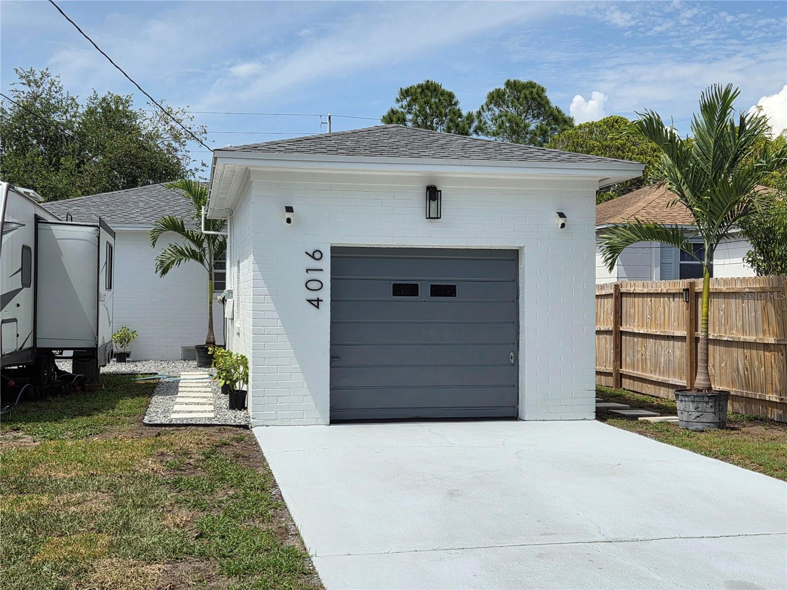 Homes for sale in Saint Petersburg, FL | 4016 9th Ave N, Saint Petersburg, FL 33713 | MLS# O6409300