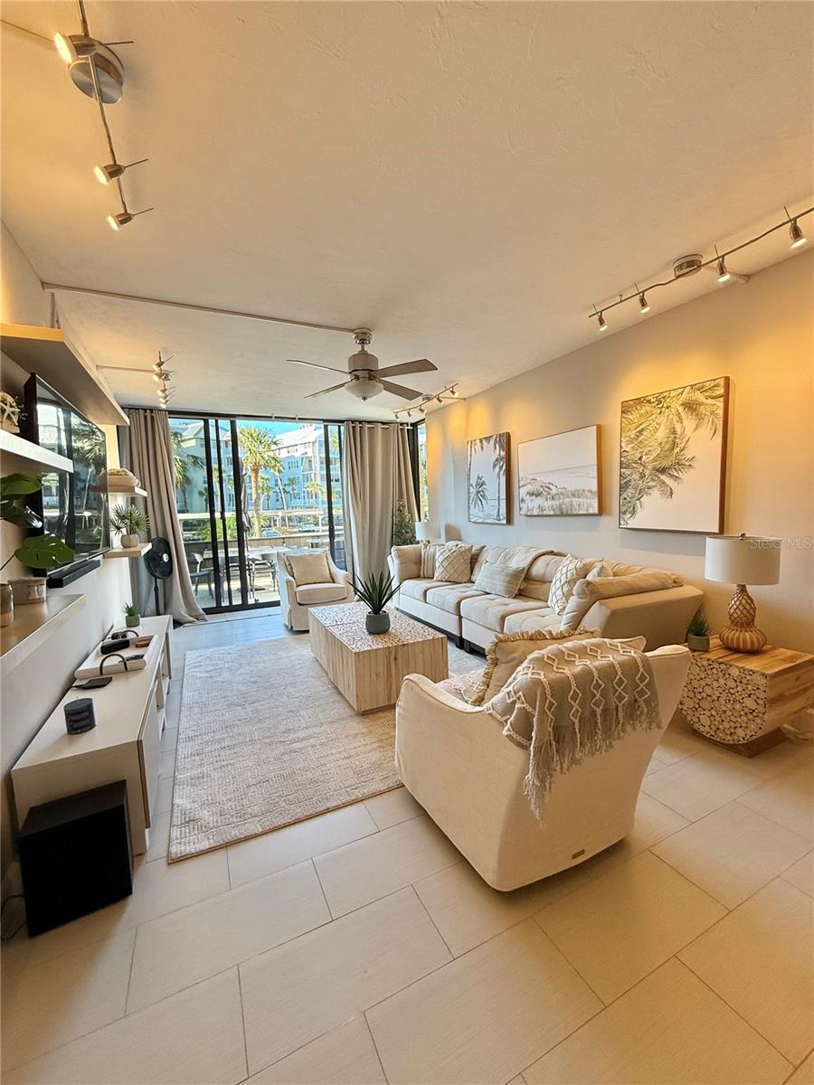 Photo 2 of Condo for sale at (Undisclosed), Sarasota, FL 34242 | MLS# O6409341 | Listing updated on 2026-08-13