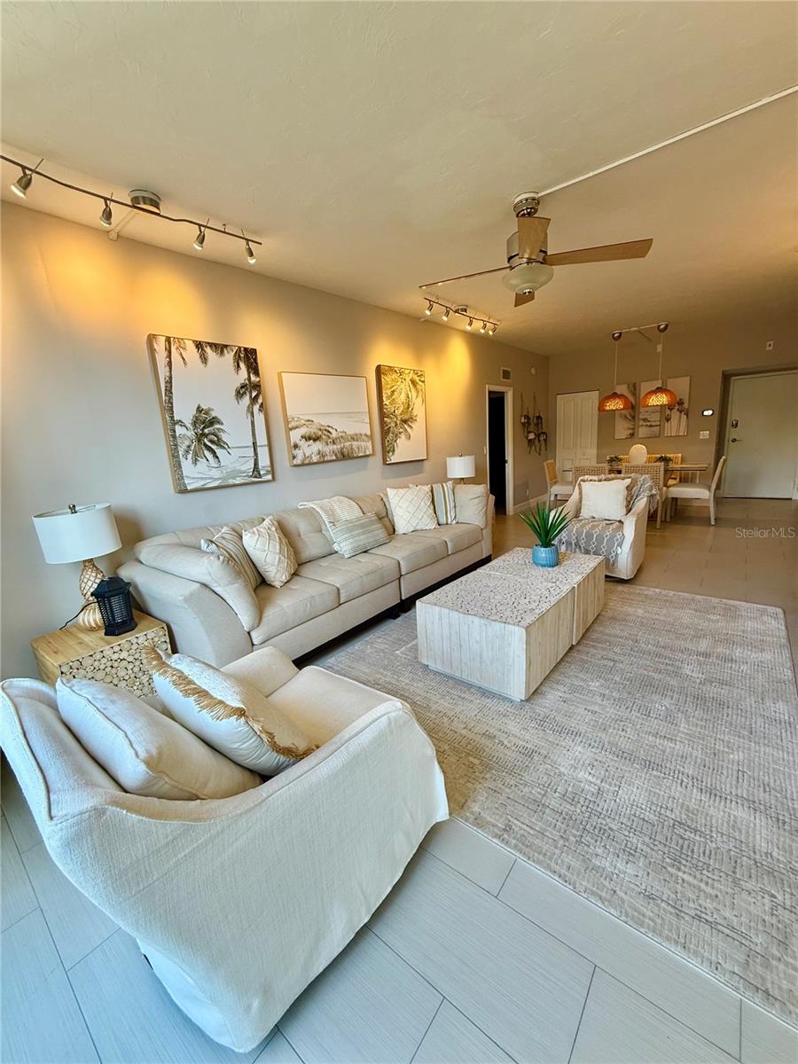 Photo 3 of Condo for sale at (Undisclosed), Sarasota, FL 34242 | MLS# O6409341 | Listing updated on 2026-08-13