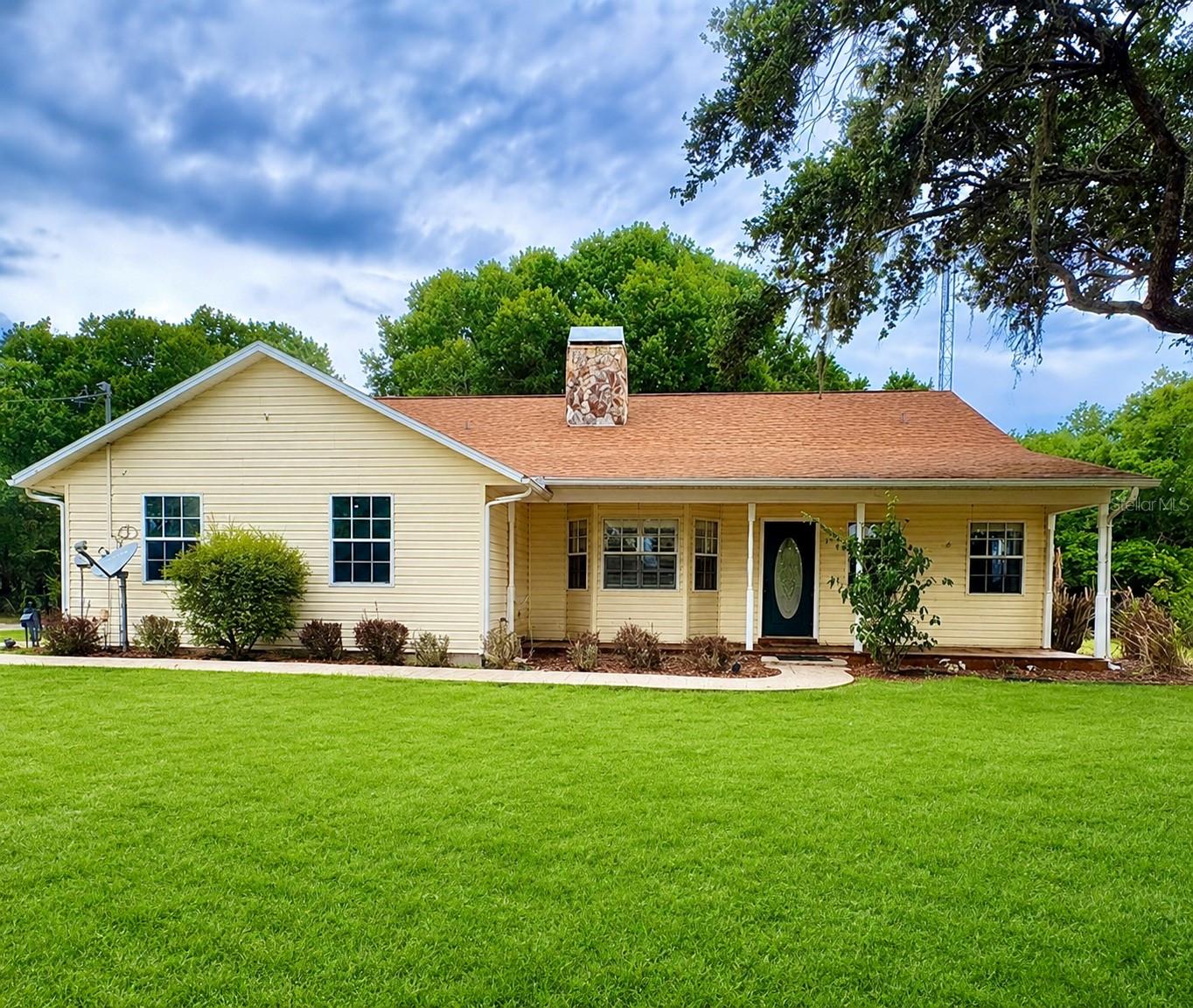 1st image of 204 Jefferson Dr, Lake Placid, FL 33852 | MLS# L4962044