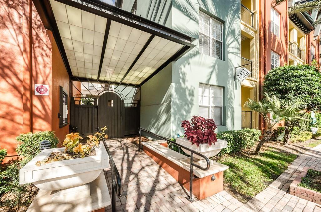 Homes for sale in Tampa, FL | 2411 W Horatio St #538, Tampa, FL 33609 | MLS# TB8510933