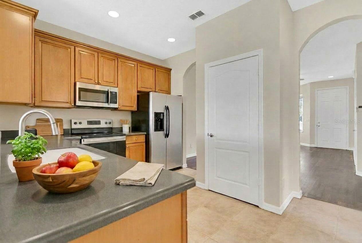 5th image of 34346 Tuscany Avenue, Sorrento, FL 32776 | MLS# G5112766