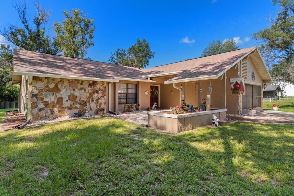 Homes for sale in Brooksville, FL | 24088 Eppley Dr, Brooksville, FL 34601 | MLS# W7886020