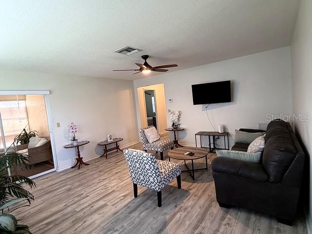 4th image of 1629 Willow Run, Sebring, FL 33872 | MLS# O6410279