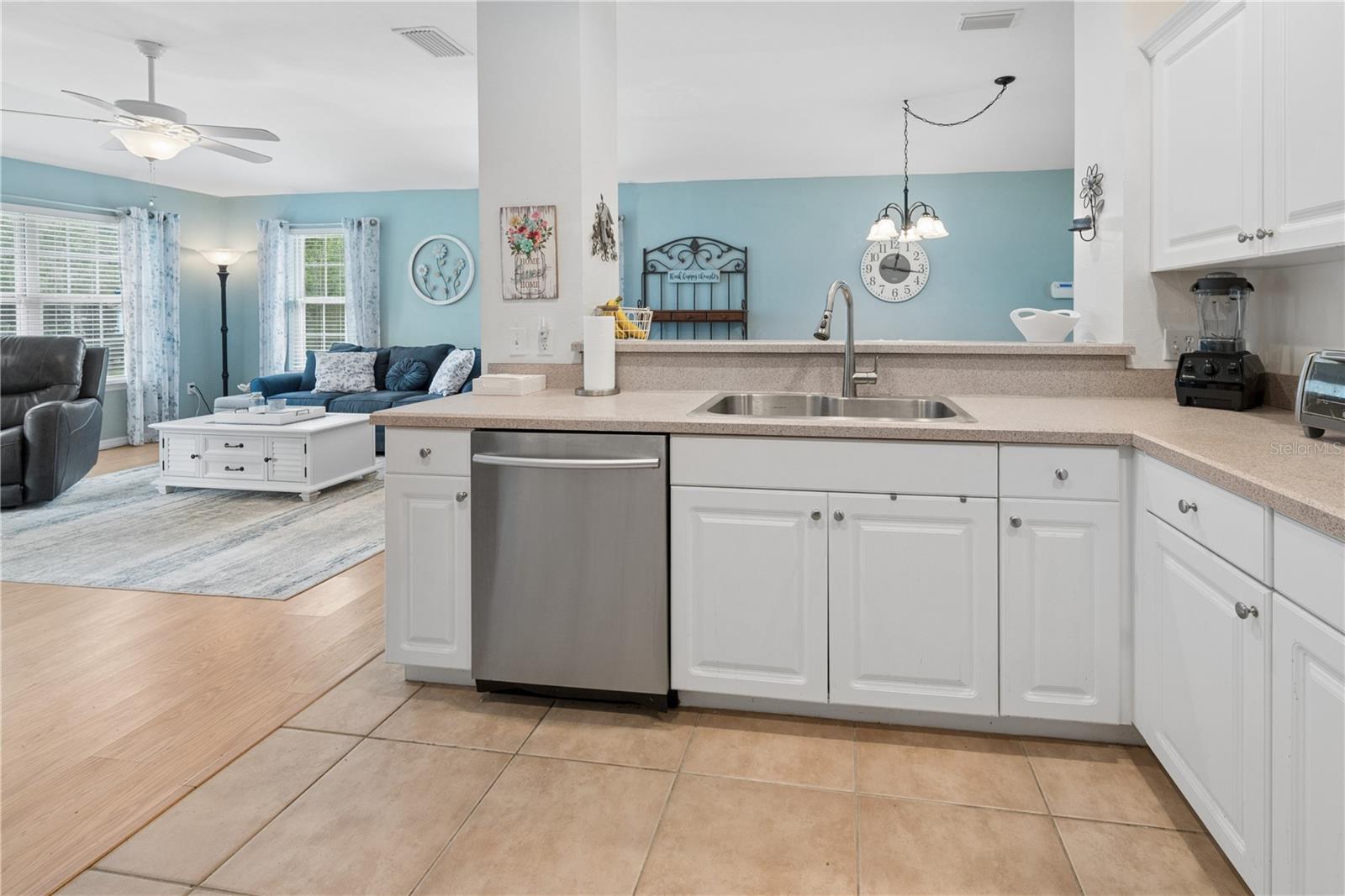Homes for sale in Fort White, FL | 229 Sw Caboose Dr, Fort White, FL 32038 | MLS# L4962175