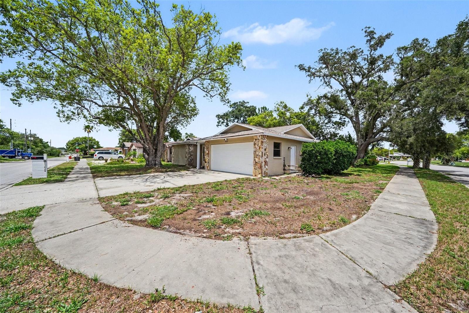 3rd image of 11424 Scallop Dr, Port Richey, FL 34668 | MLS# O6411124