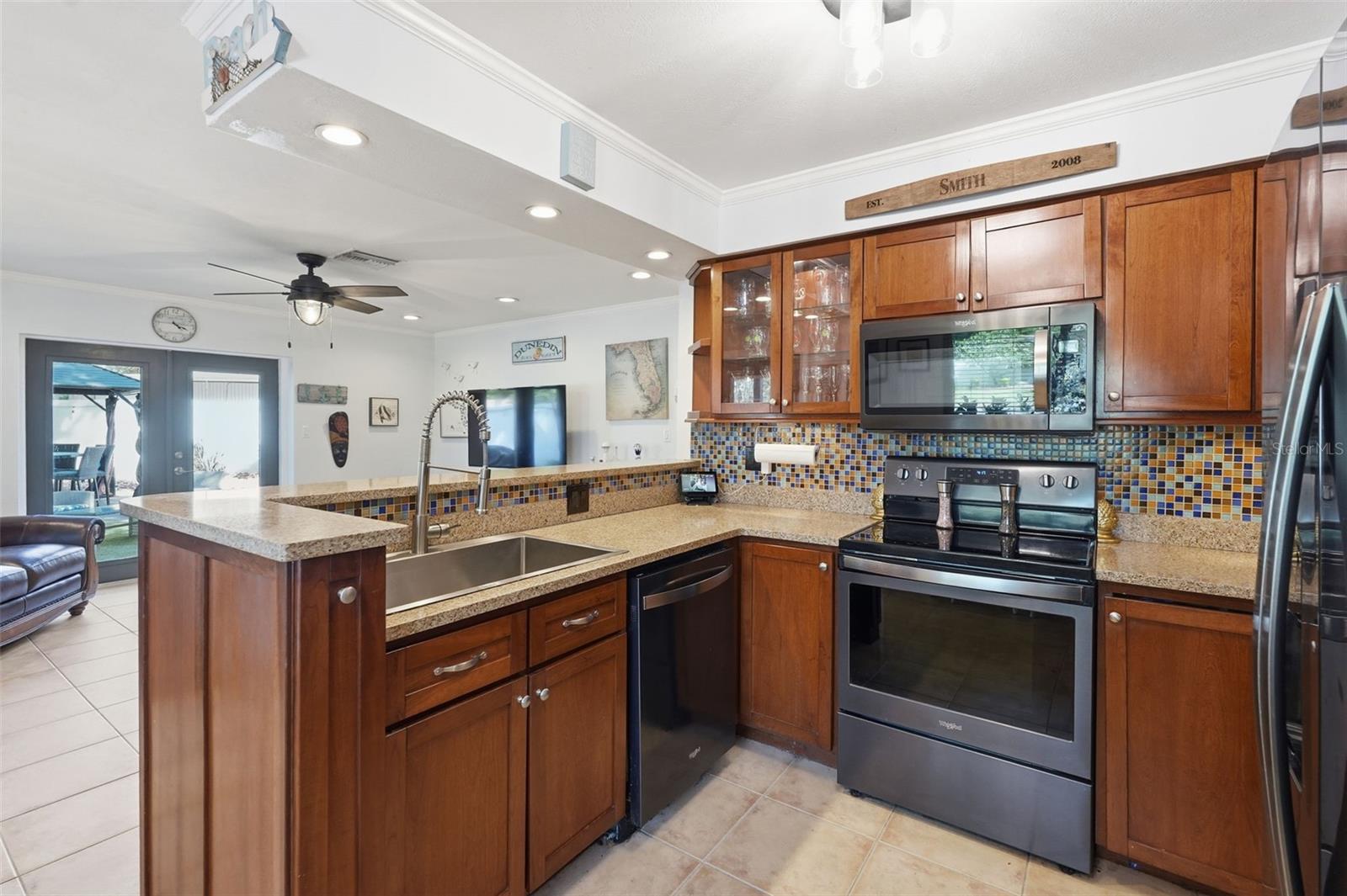 5th image of 961 Lexington Dr, Dunedin, FL 34698 | MLS# TB8512558