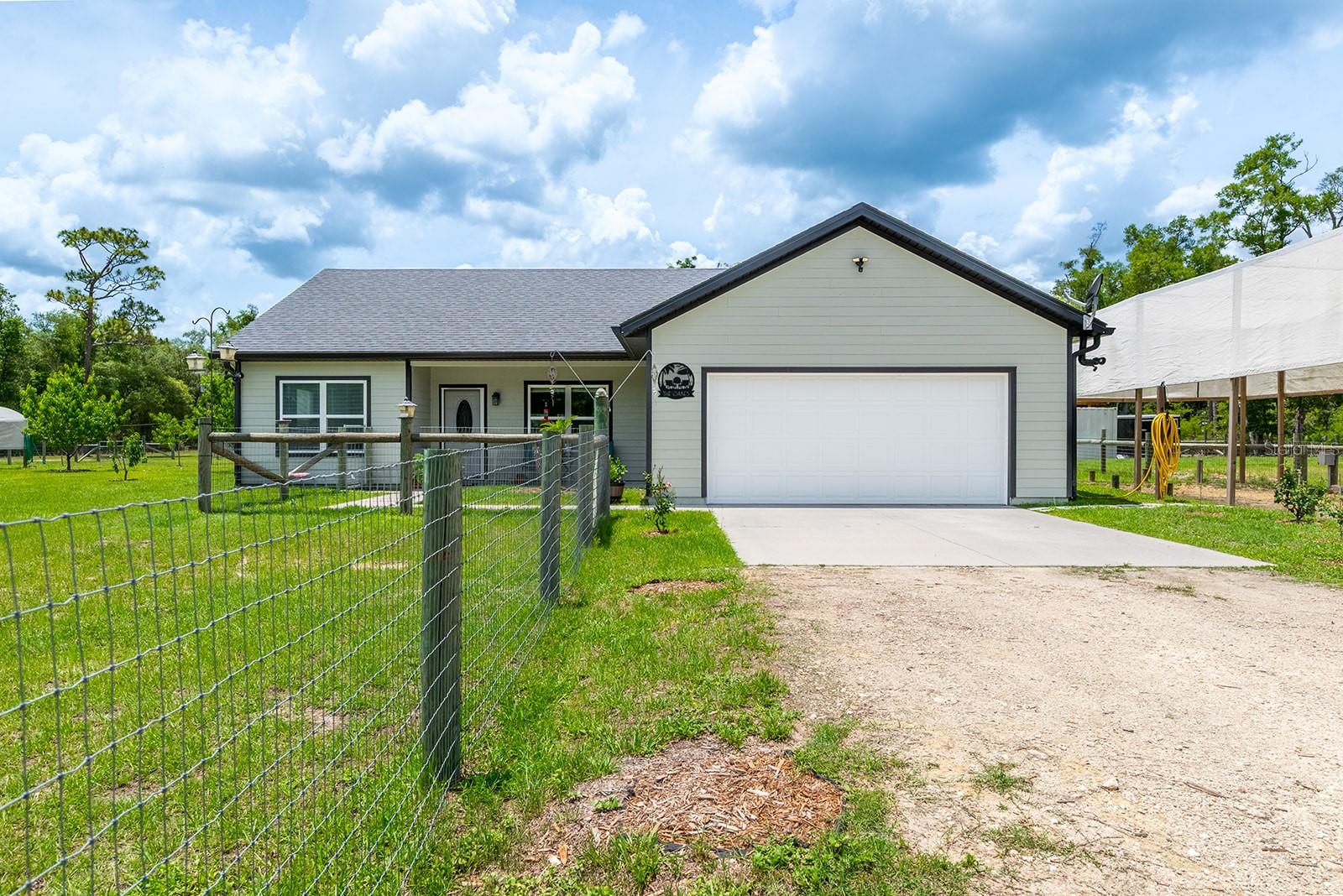 Homes for sale in Chiefland, FL | 11030 Nw 100th Ave, Chiefland, FL 32626 | MLS# GC540675