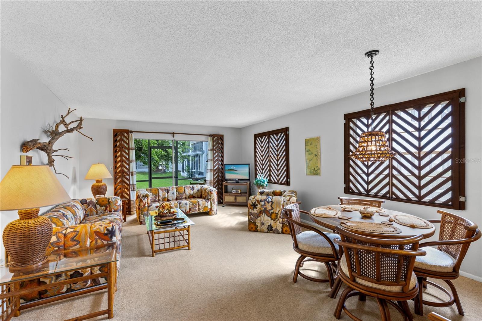 Homes for sale in Orlando, FL | 6075 Amberly Ct #F40, Orlando, FL 32822 | MLS# O6411546