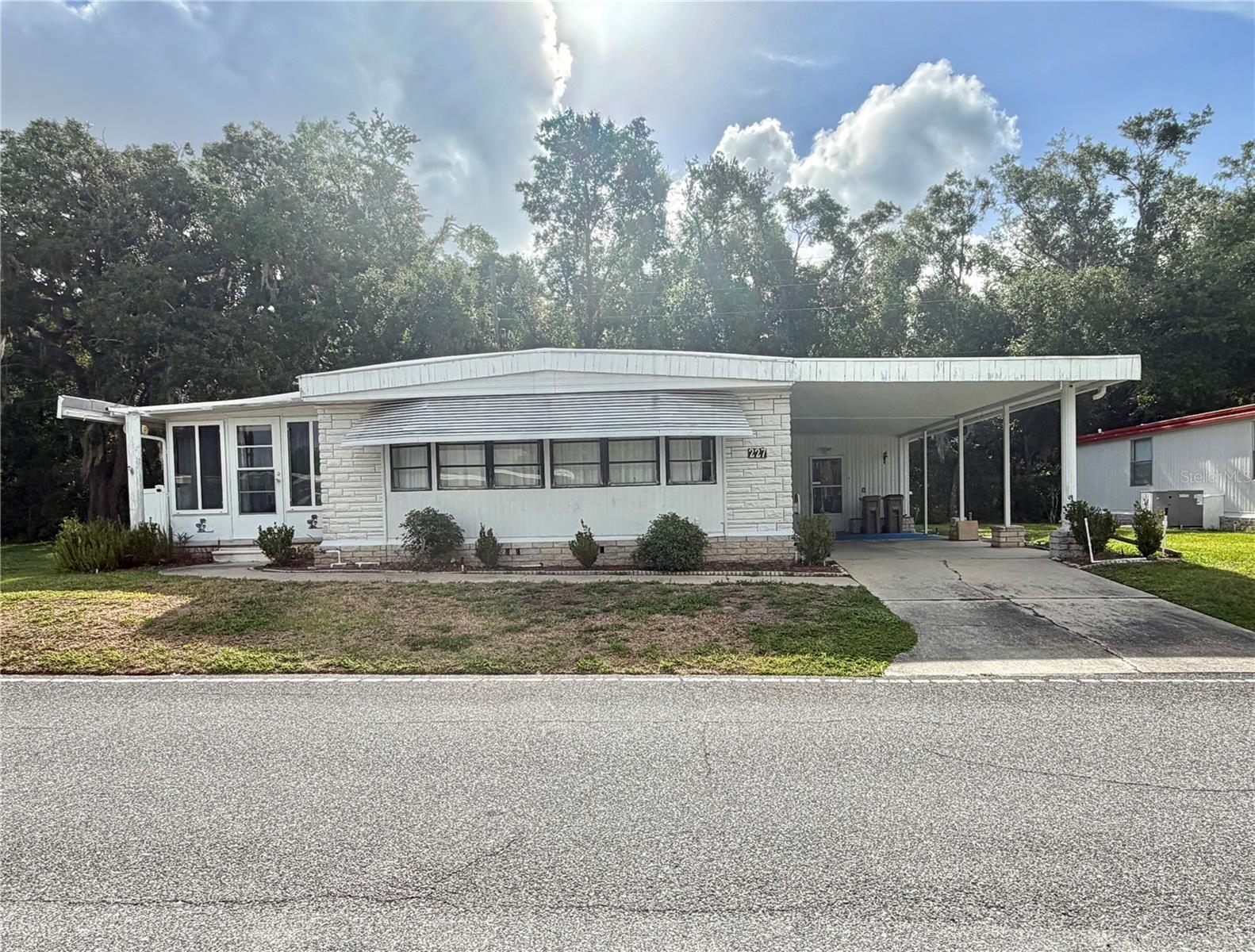Homes for sale in Leesburg, FL | 227 Aspen Cir, Leesburg, FL 34748 | MLS# G5113040