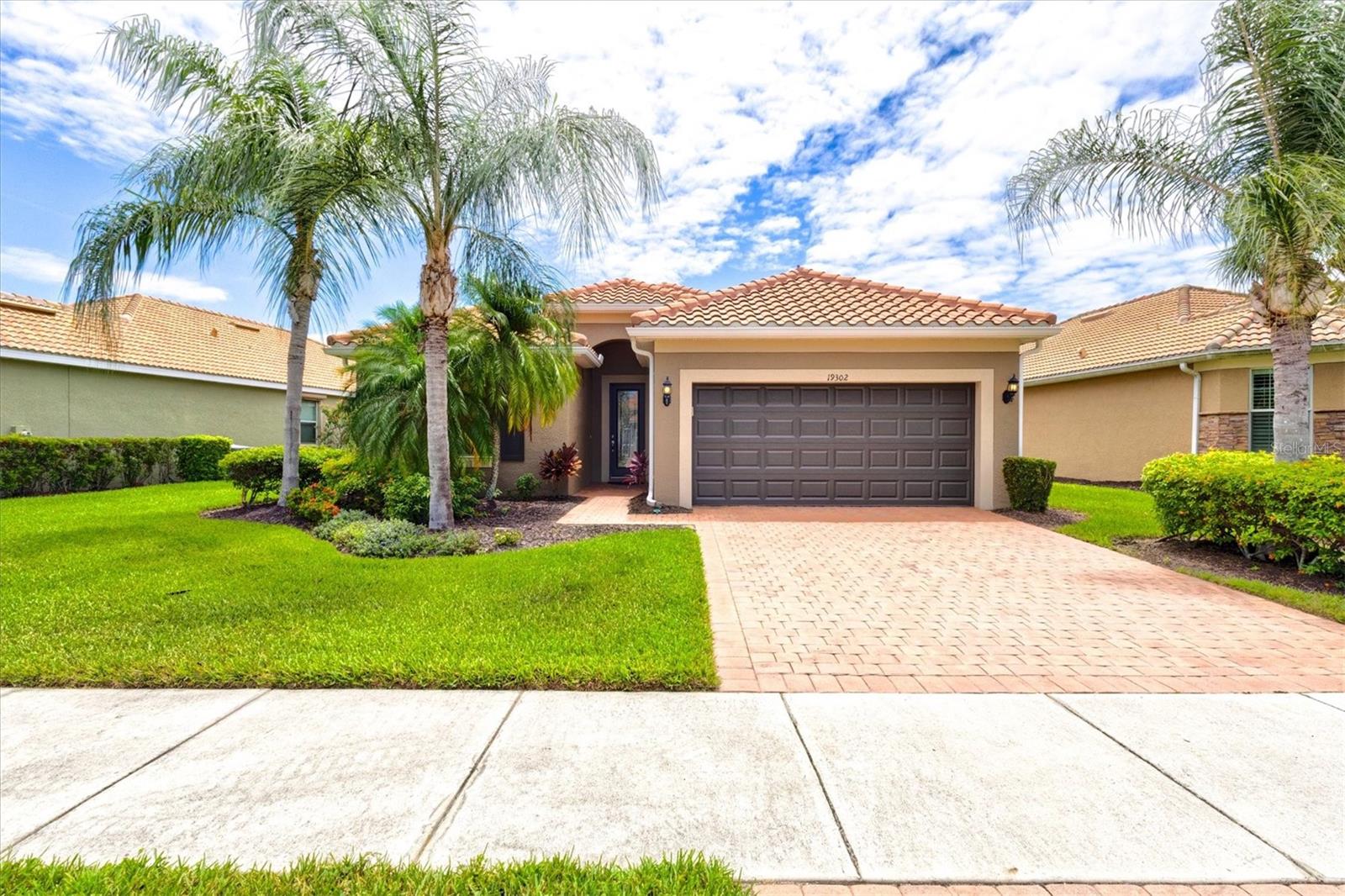 3rd image of 19302 Jacinda St, Venice, FL 34293 | MLS# N6144513