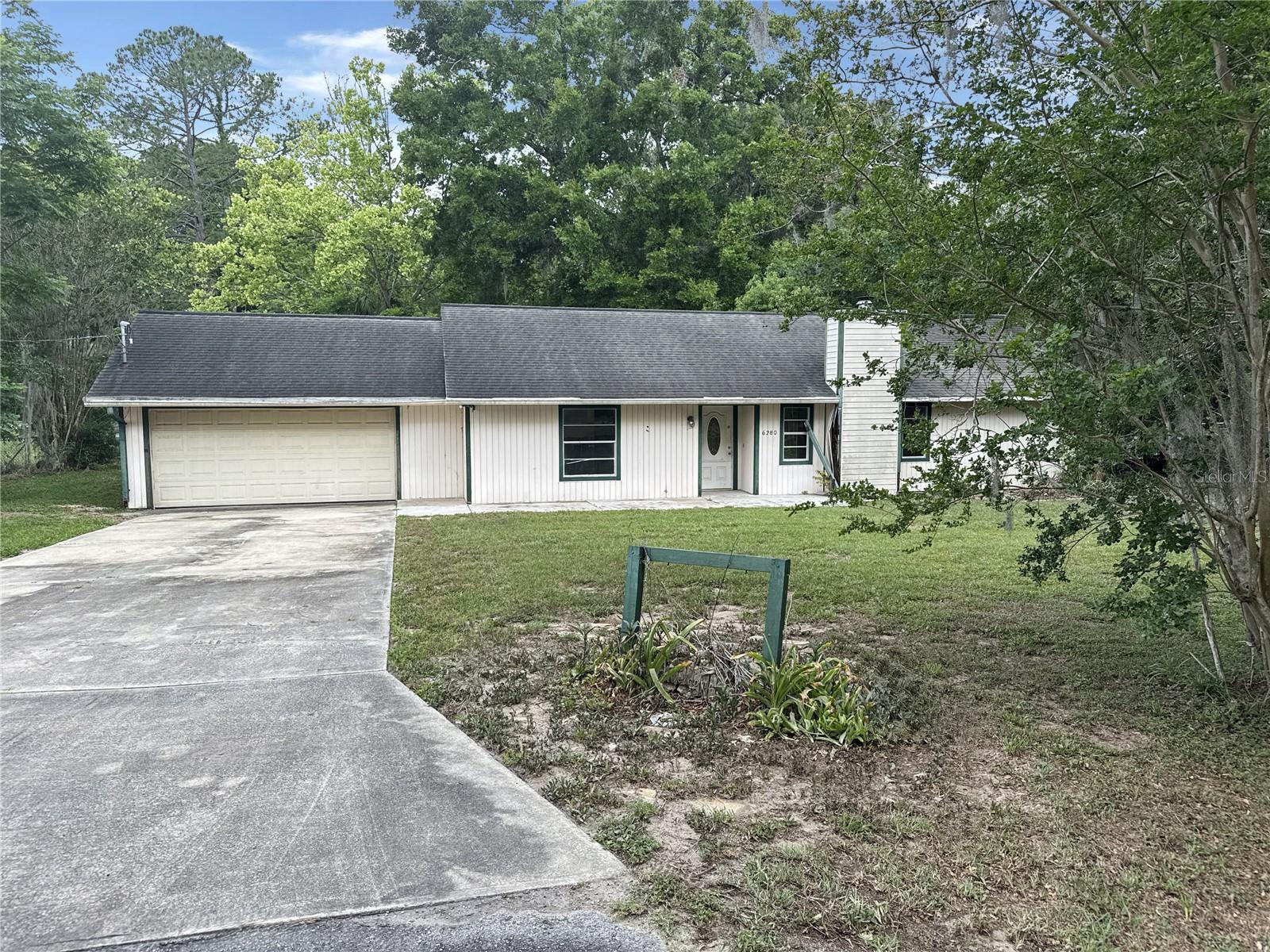 Homes for sale in Ocala, FL | 6280 Se 24th Ave, Ocala, FL 34480 | MLS# OM725694