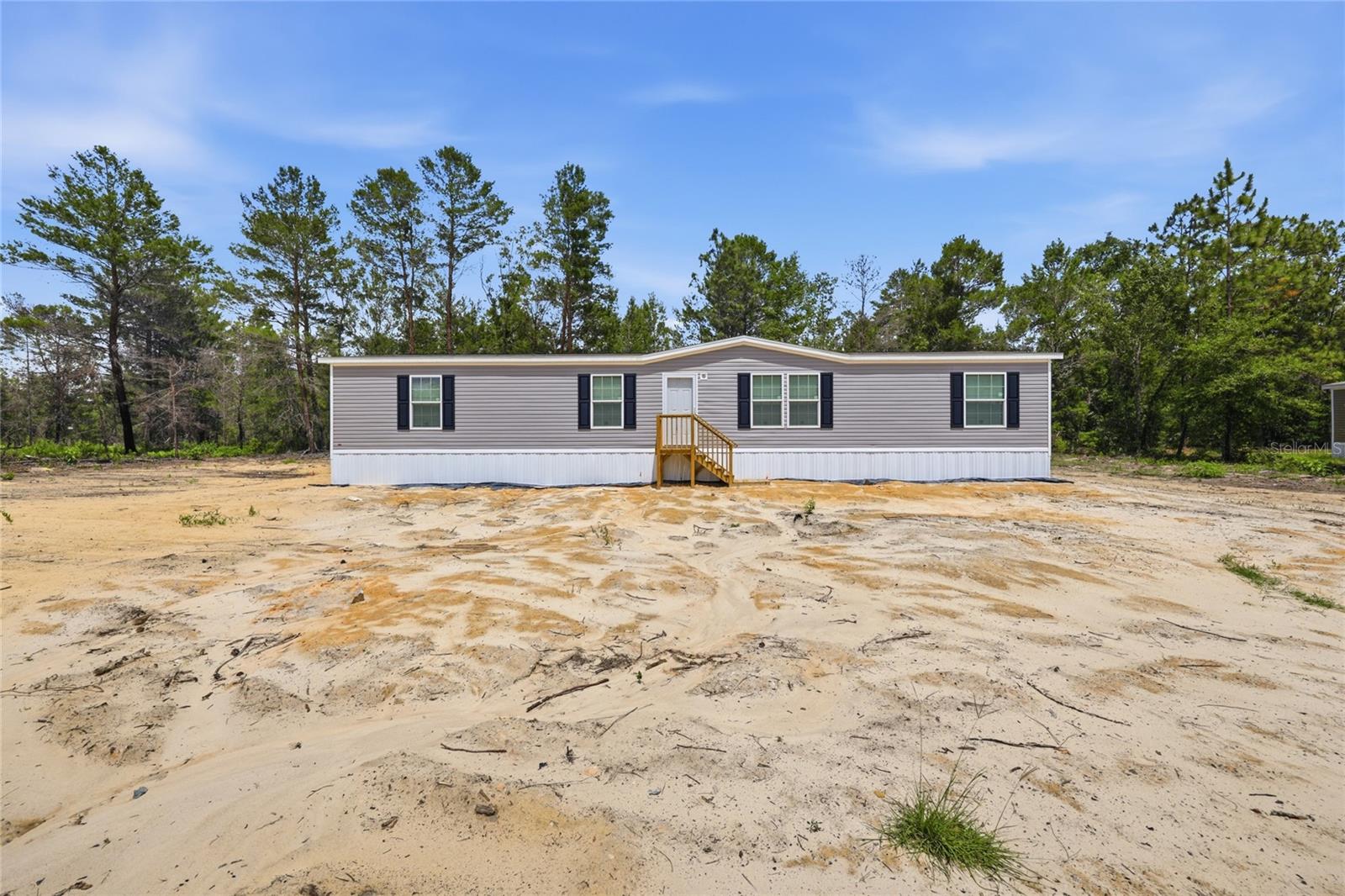 1st image of 150 19th St, Interlachen, FL 32148 | MLS# GC540777